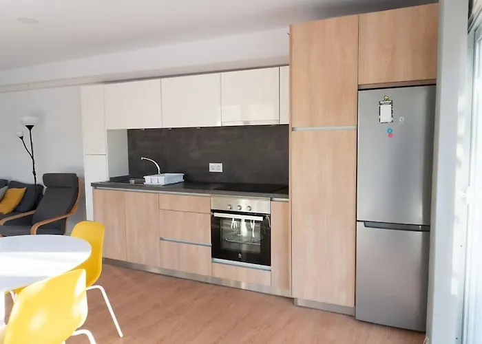 Casa Con Terraza En Tajuya
