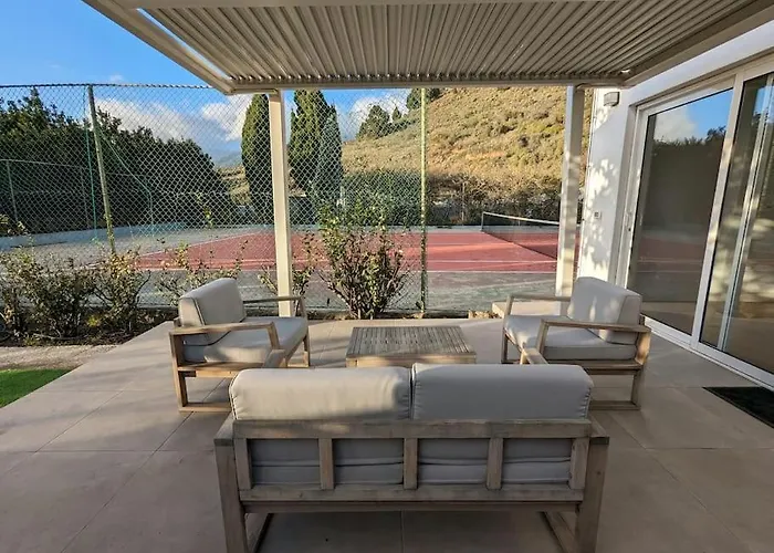 Casa Con Terraza En Tajuya